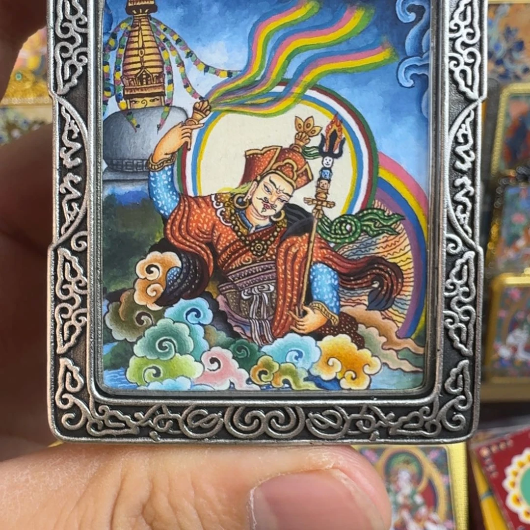 吊坠纽瓦力莲花生大师唐卡