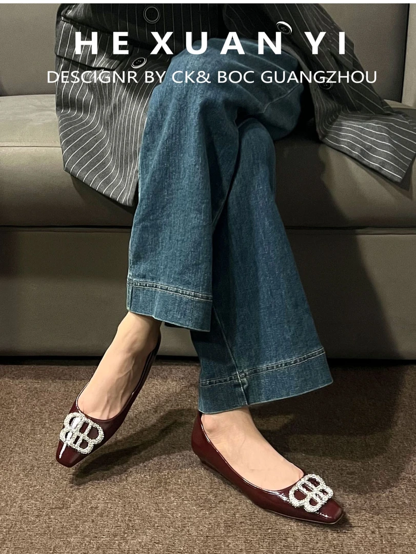 法式水钻酒红色方头平底浅口单鞋女2025新款晚晚低跟瓢鞋