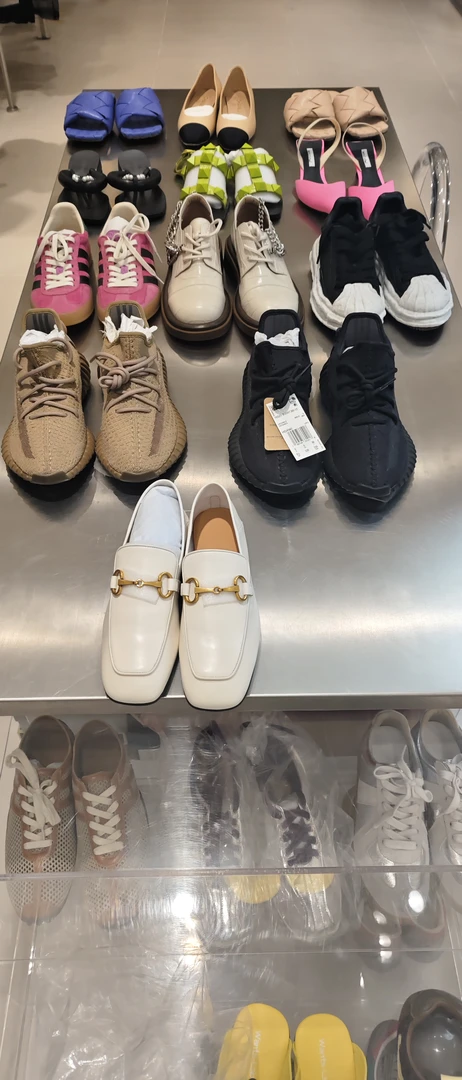 各种各样休闲女鞋