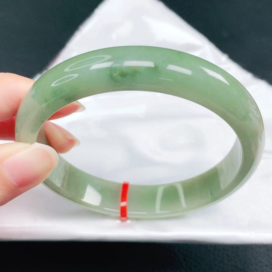 翡翠未镶嵌手镯63圈