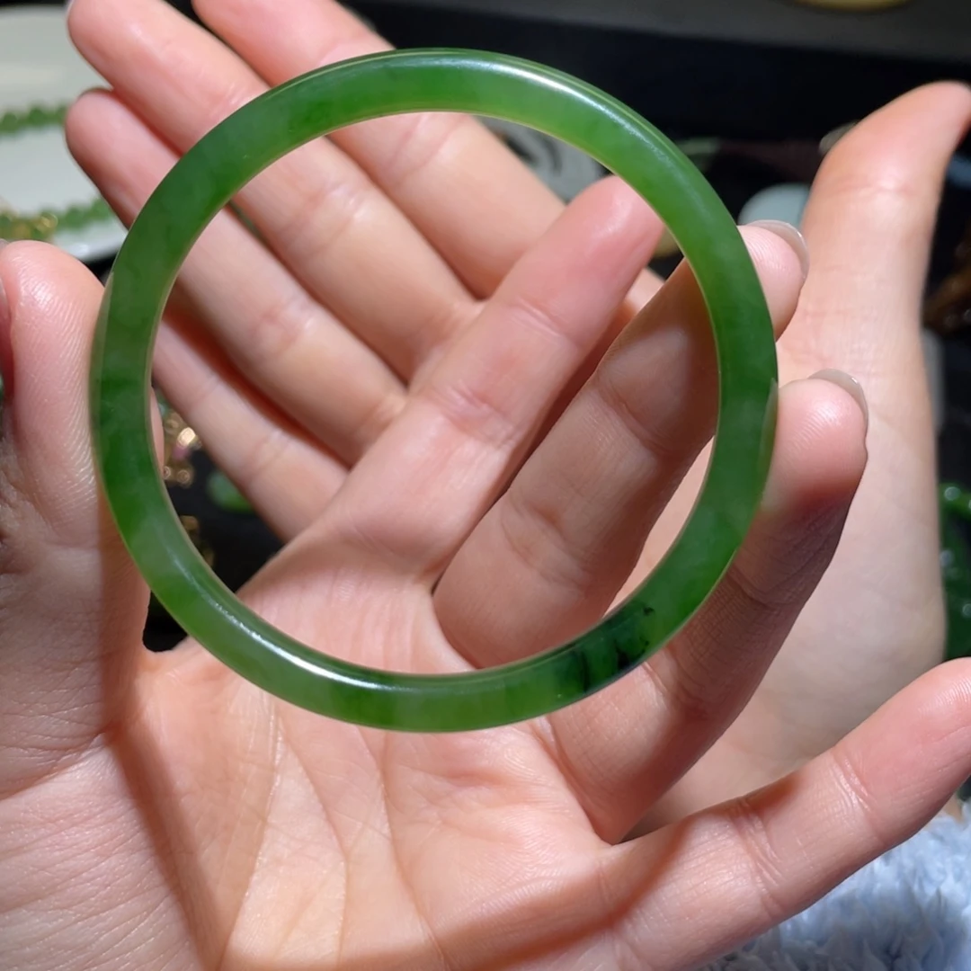 和田玉（碧玉）乌蓝海苹果绿手镯未镶嵌