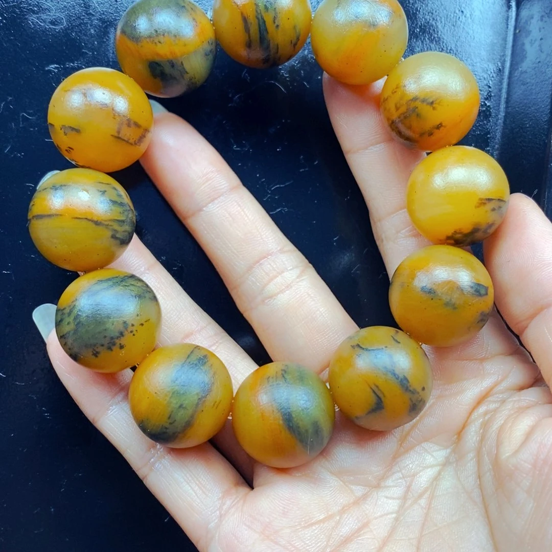 石英质玉（黄龙玉）未镶嵌颈饰