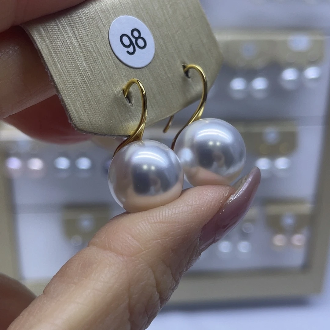 淡水珍珠银S925镶嵌耳饰