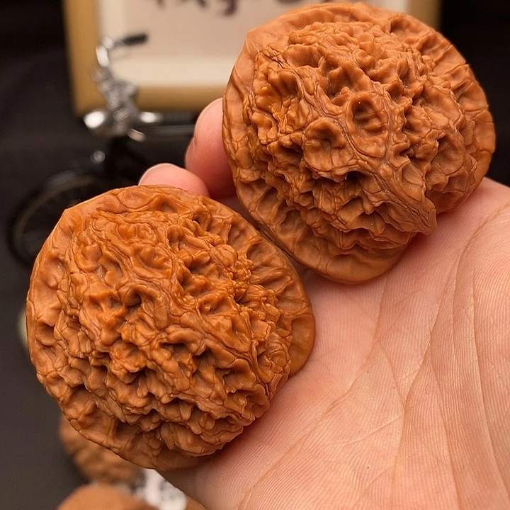 吊坠桃核水龙纹纹