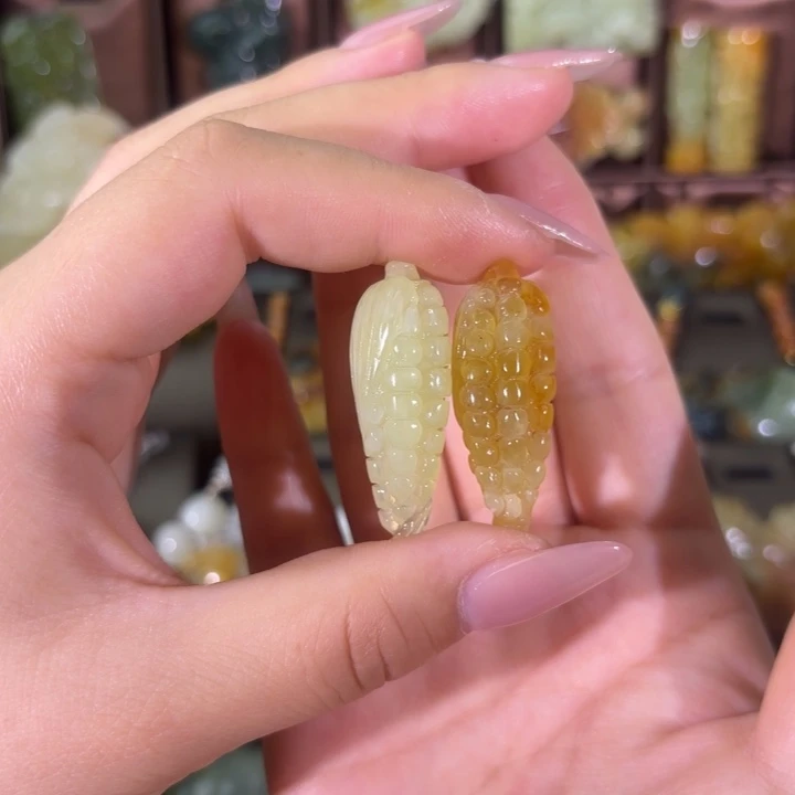 蛇纹石玉合金颈饰