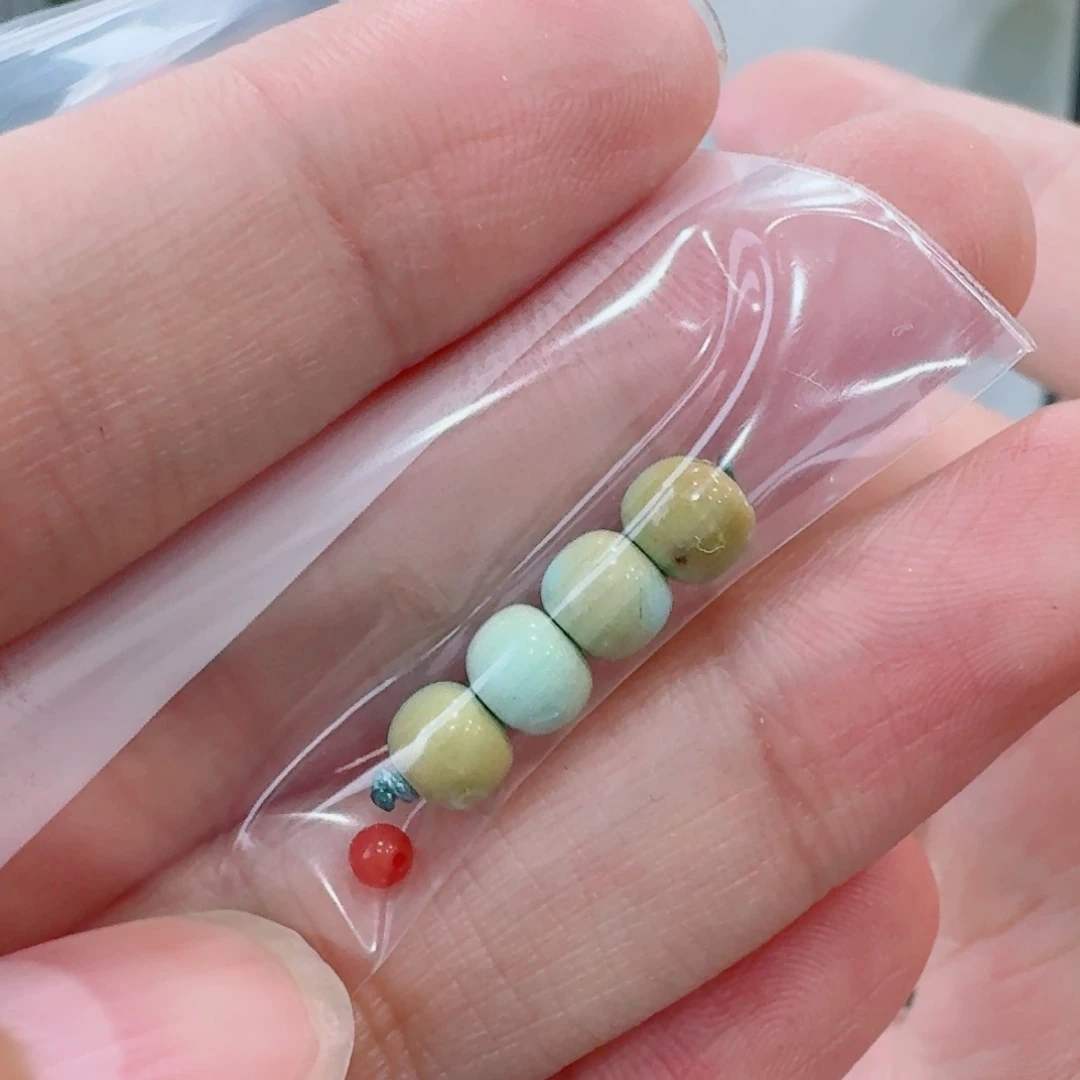 南红玛瑙未镶嵌珠宝奇石