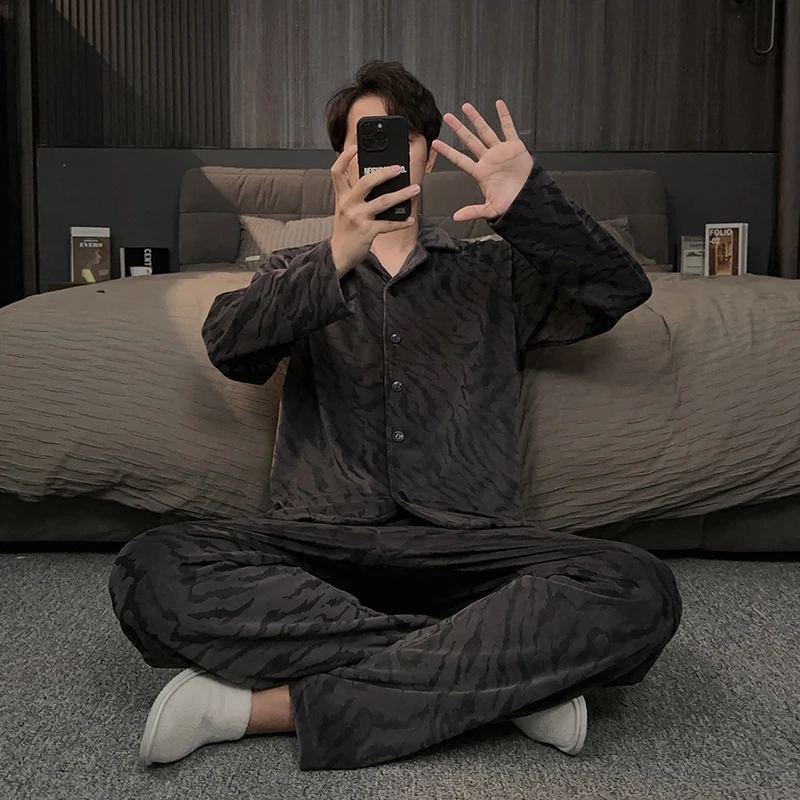 轻奢斑马纹男士睡衣秋冬款海岛绒加厚加绒大码冬季家居服保暖套装