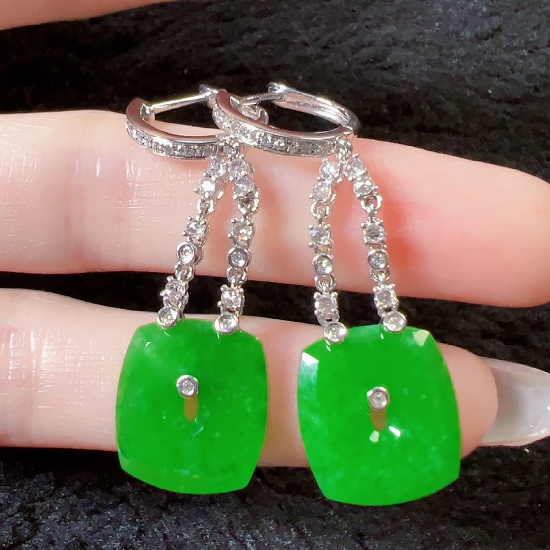 翡翠18K金镶嵌耳饰签收后24小时鉴赏期，过时不退