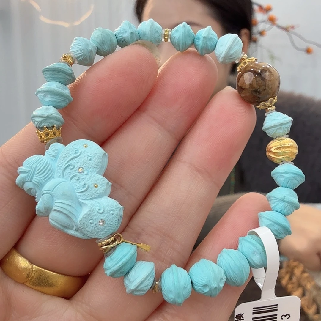 绿松石未镶嵌珠宝奇石