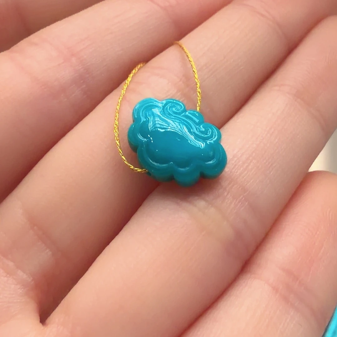 绿松石未镶嵌颈饰