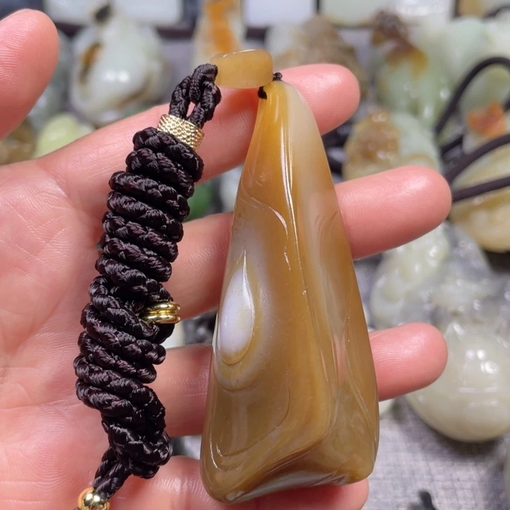 和田玉未镶嵌挂件