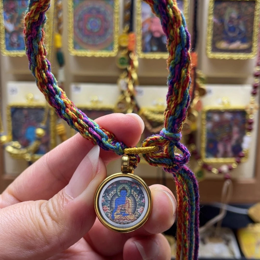 吊坠唐卡一步到位一步之远