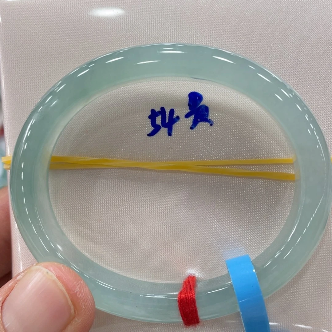 未镶嵌手镯翡翠缅甸