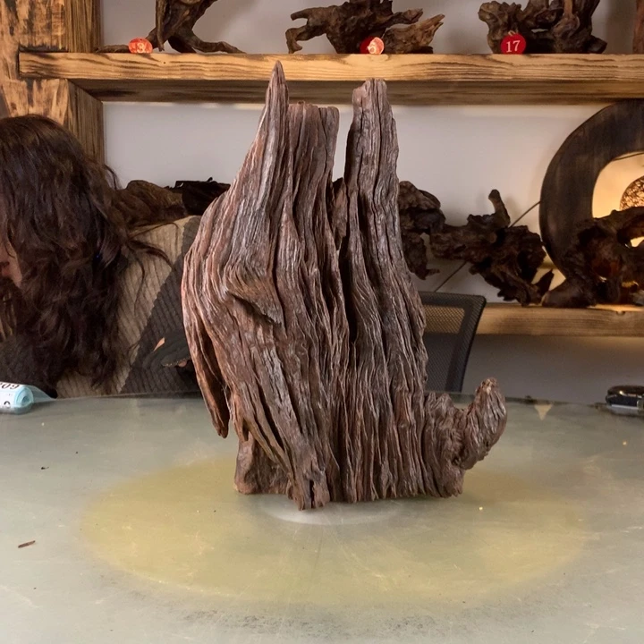 残***剑天然的云南紫柚木会黄水