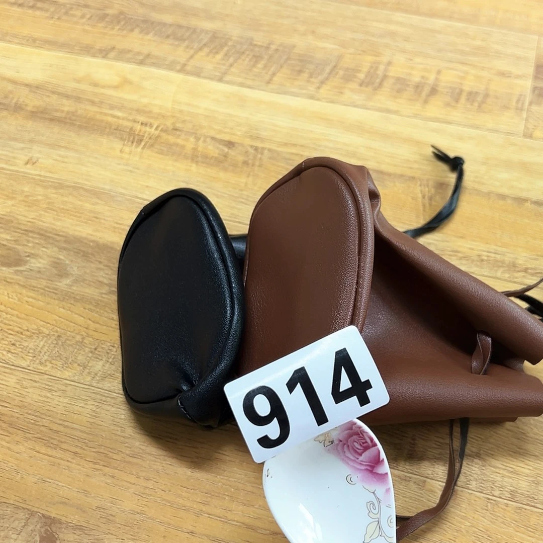 摆件发两包4个…………………………