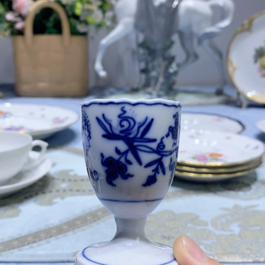 瓷片梅森一等蓝洋葱蛋杯