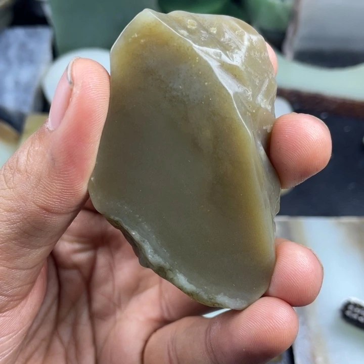和田玉（糖玉）未镶嵌颈饰