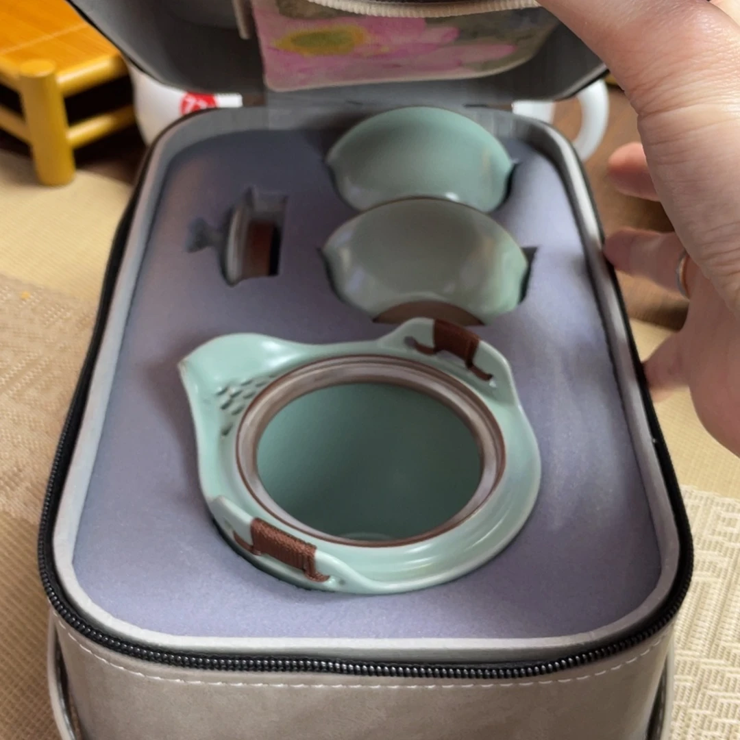 瓷片。。。。。。。。。。。。。。。。