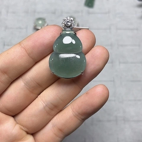 未镶嵌定制翡翠挂件