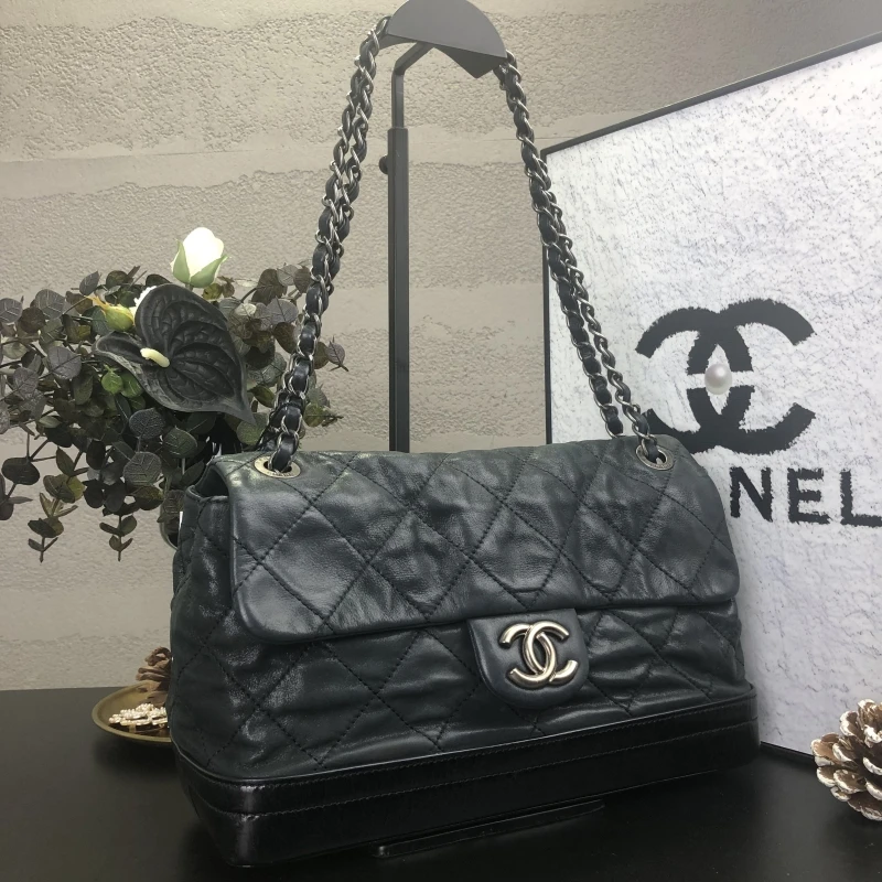95新 Chanel/香奈儿 珠光黑银拼油蜡机场链条包 底长29 15开