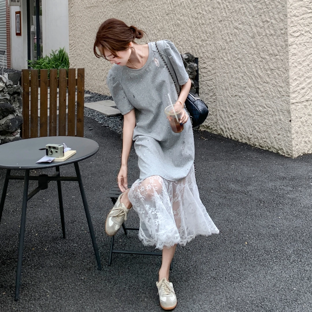 独特别致蕾丝拼接T恤裙女2025夏季新款韩系慵懒休闲氛围感连衣裙