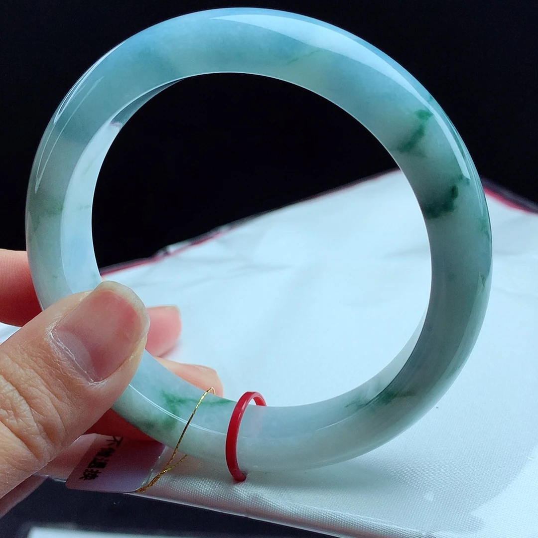 翡翠手镯未镶嵌61圈116