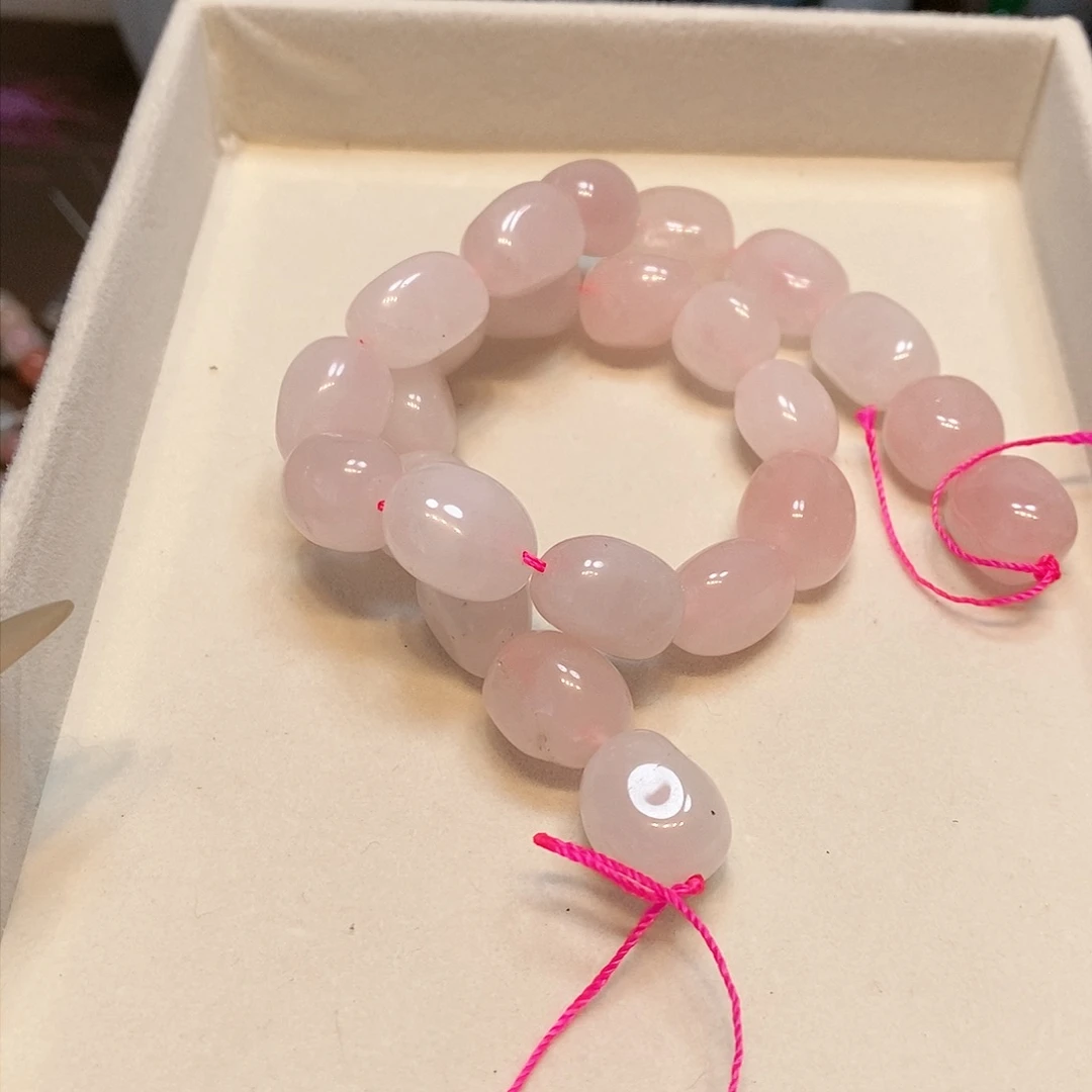 散珠玛瑙/玉髓粉晶大土豆一条