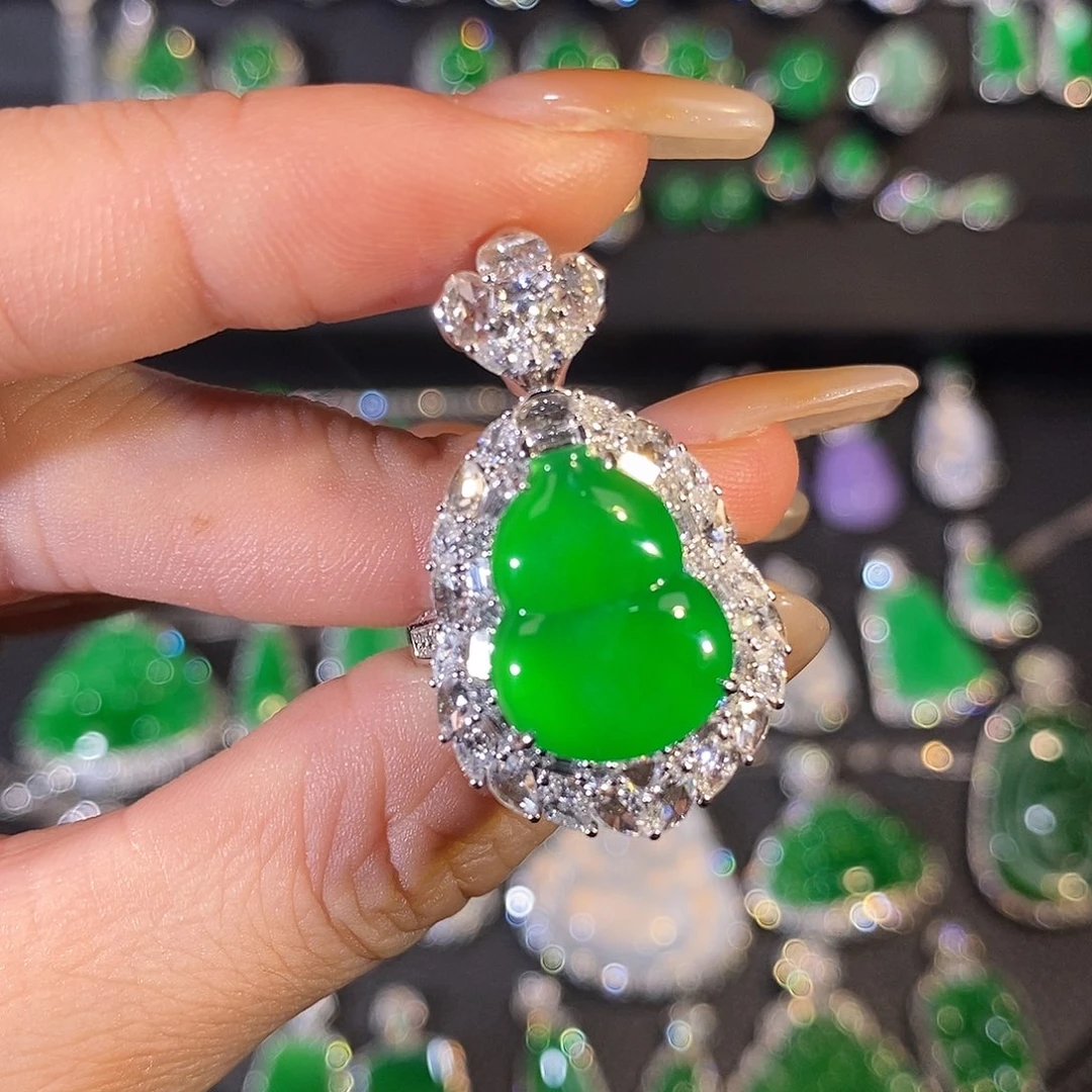 翡翠18K金镶嵌颈饰葫芦两用款