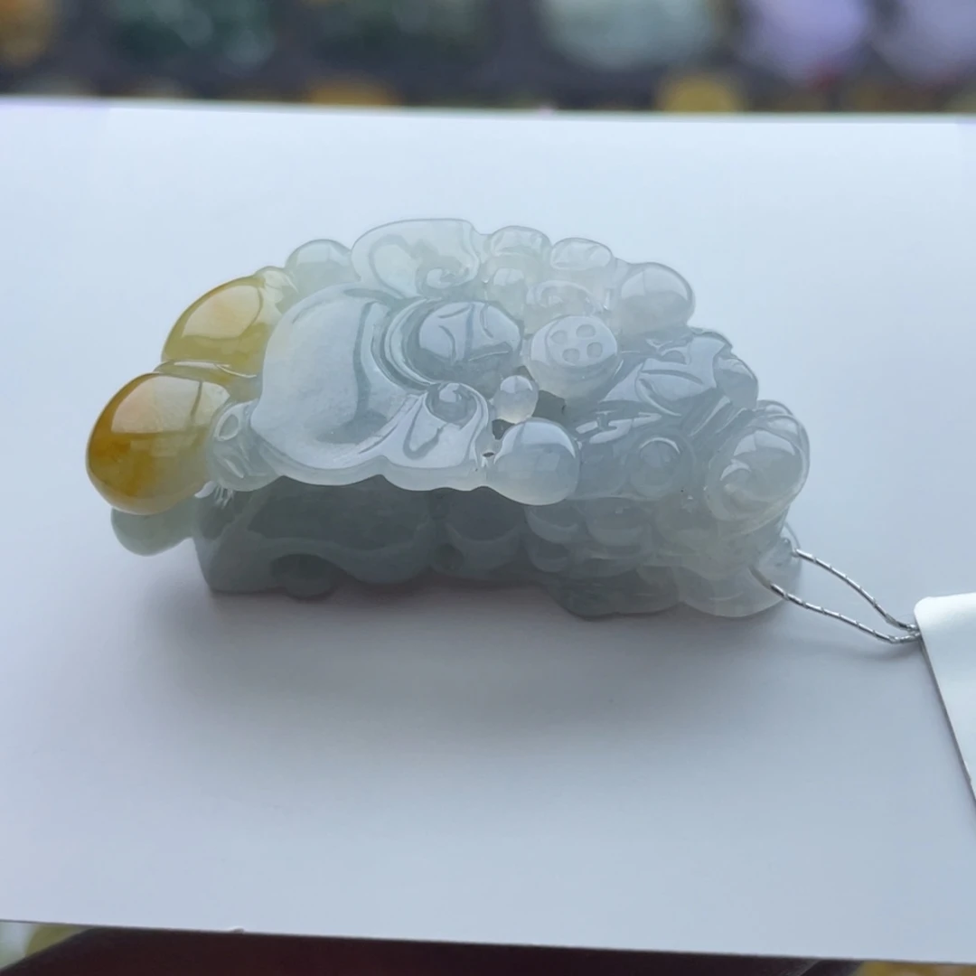 翡翠颈饰未镶嵌貔貅
