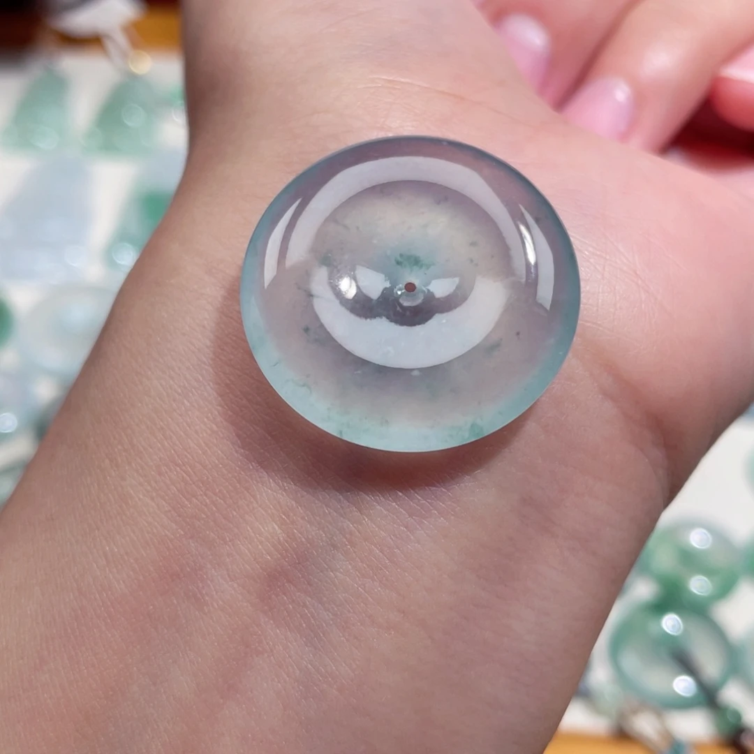 翡翠未镶嵌颈饰扣子