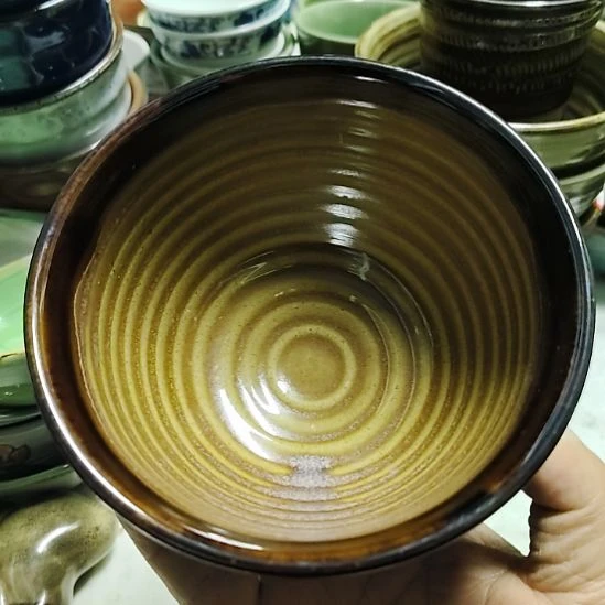 瓷片瓷器，各种摆件，瓷片，均有瑕疵。有冲线。