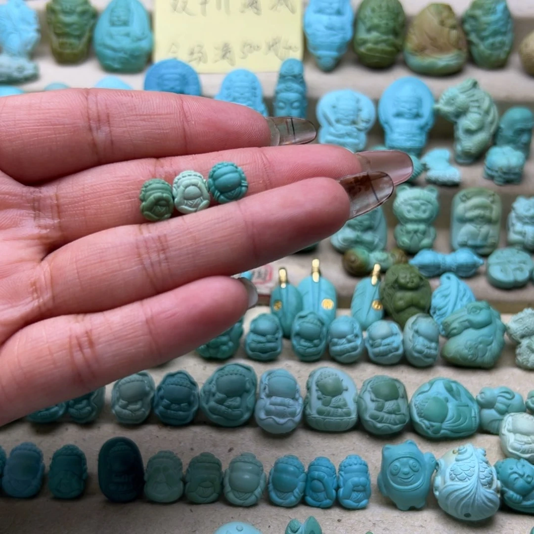 未镶嵌绿松石颈饰