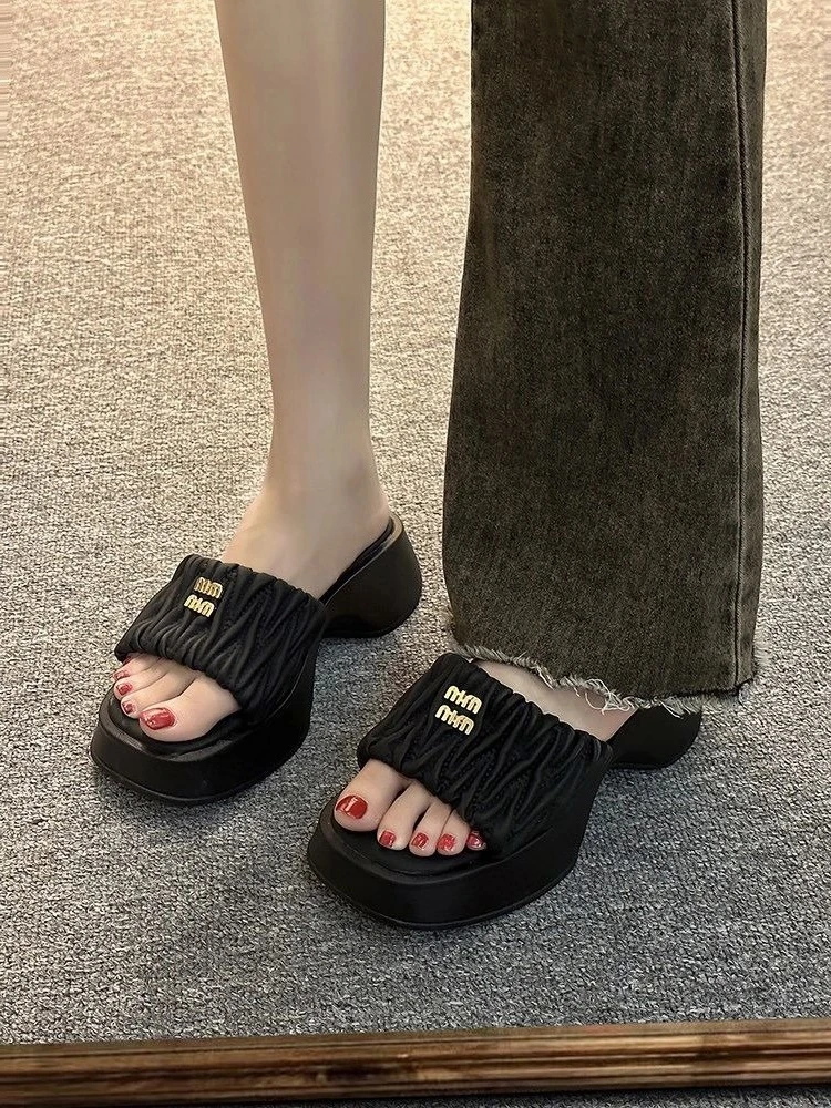 绝美厚底拖鞋2025夏季新款黑色凉鞋松糕增高鞋时尚沙滩凉拖女外穿