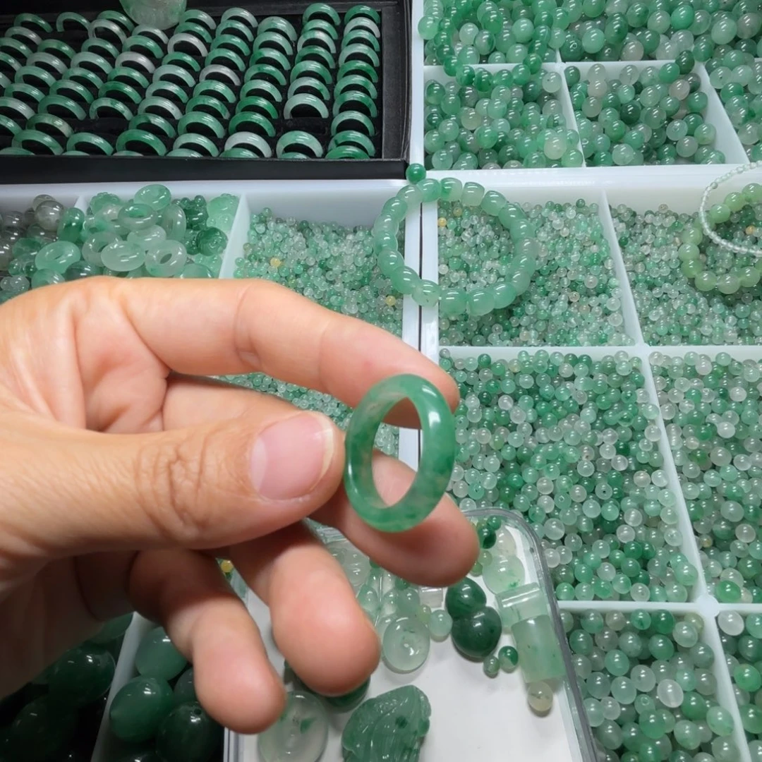 石英质玉（非洲翠）未镶嵌港码15号戒指