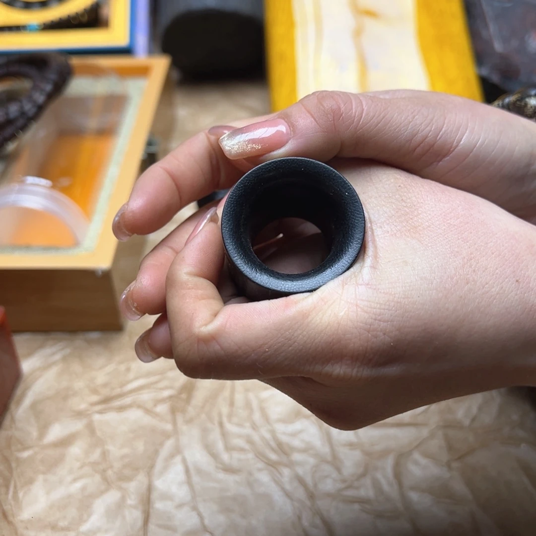 大叶紫檀（黑酸枝木类）