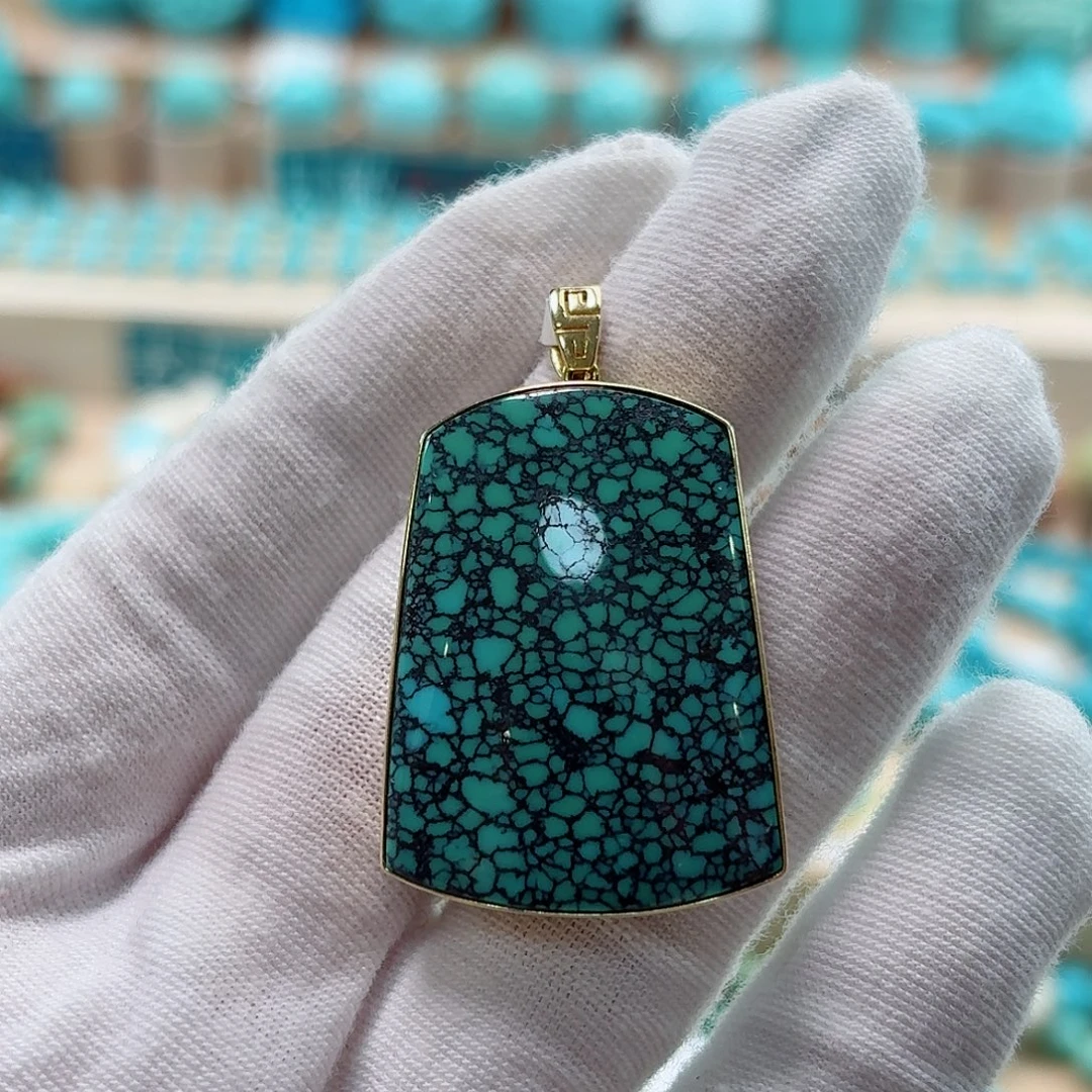 绿松石18K金镶嵌珠宝奇石