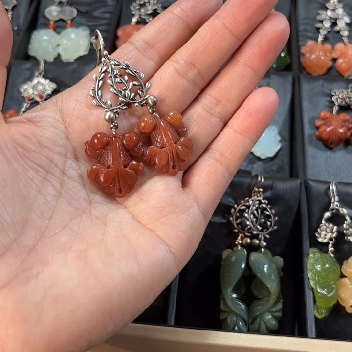 蛇纹石玉耳饰未镶嵌