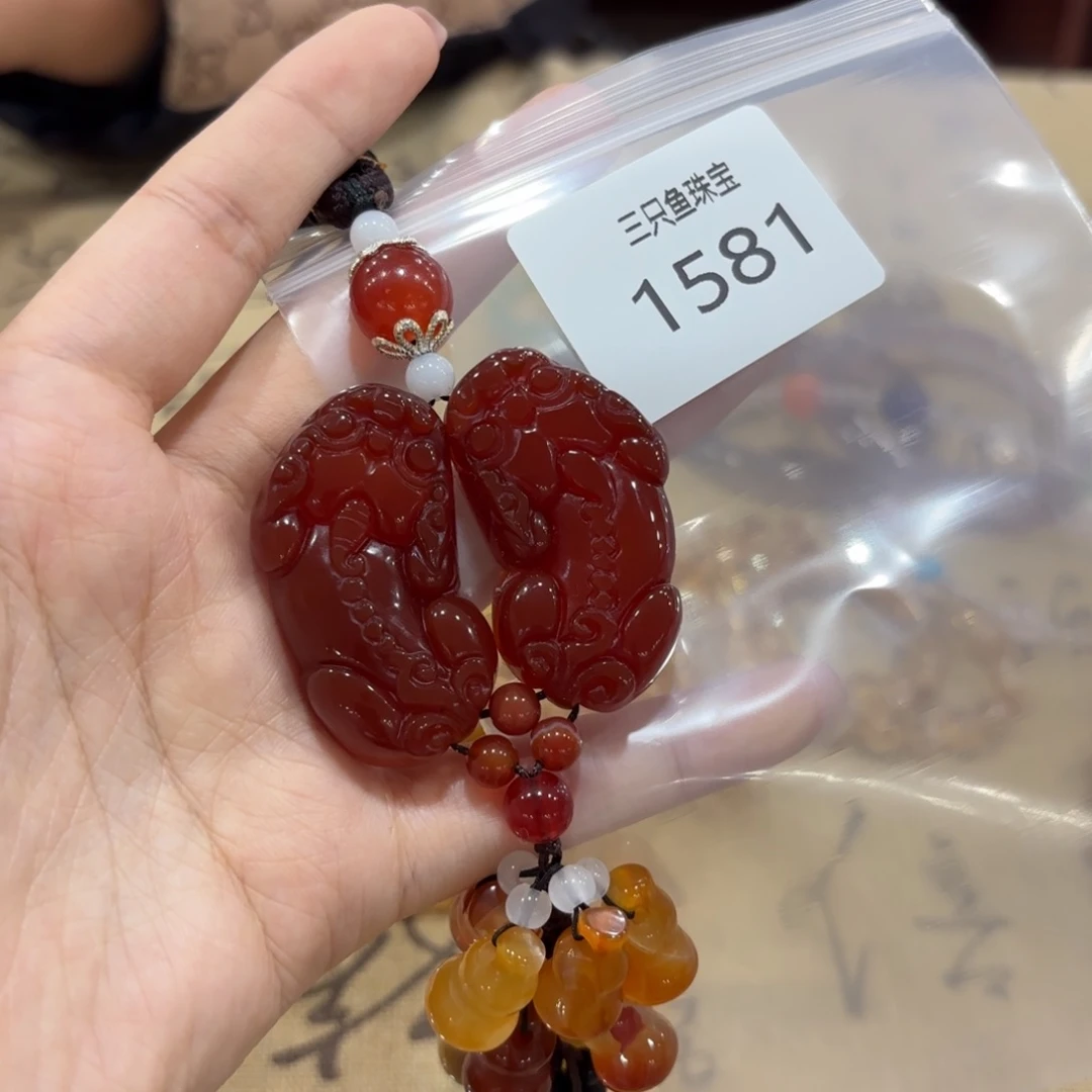 亮***晶玛瑙/玉髓未镶嵌颈饰