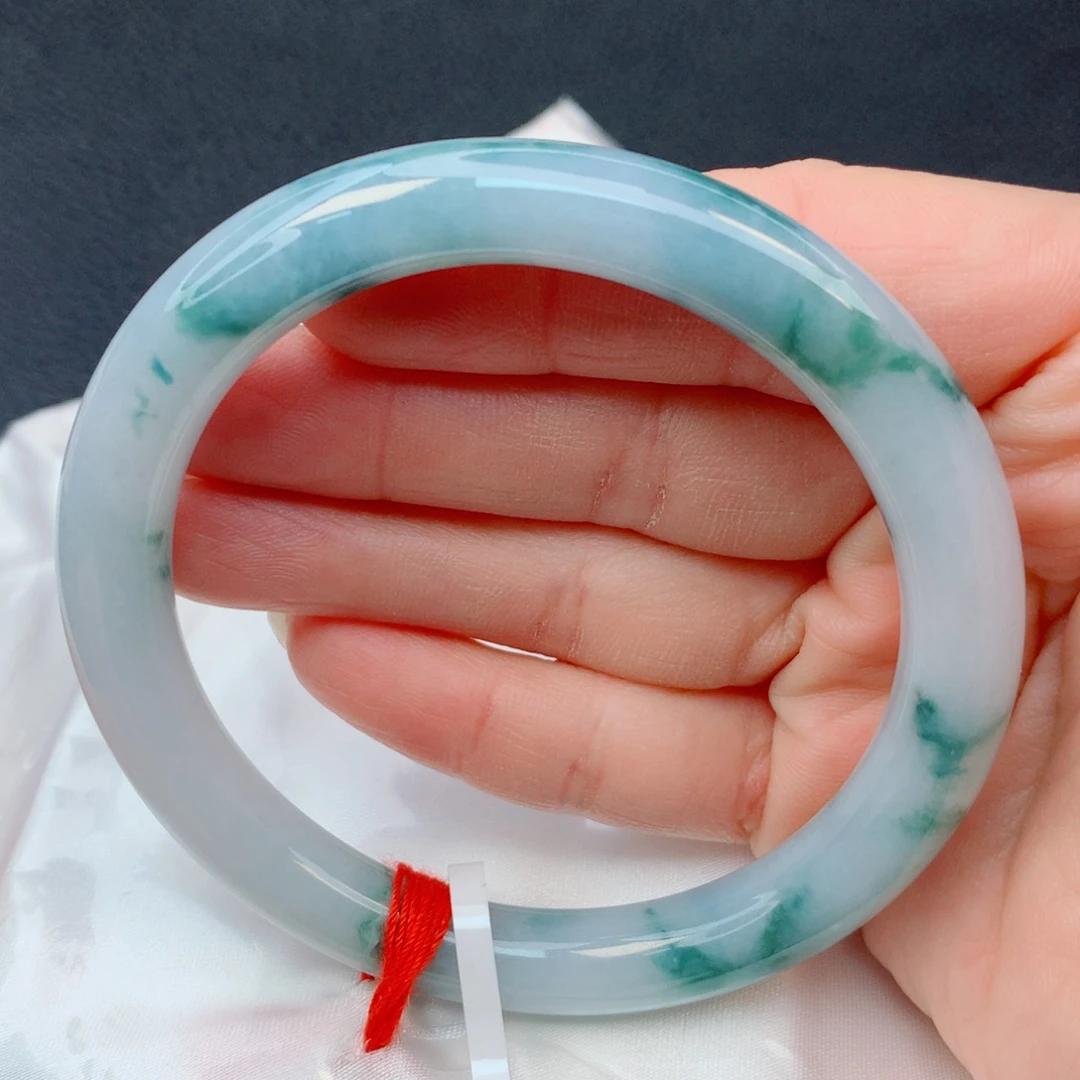 翡翠未镶嵌手镯56-57胶润飘花