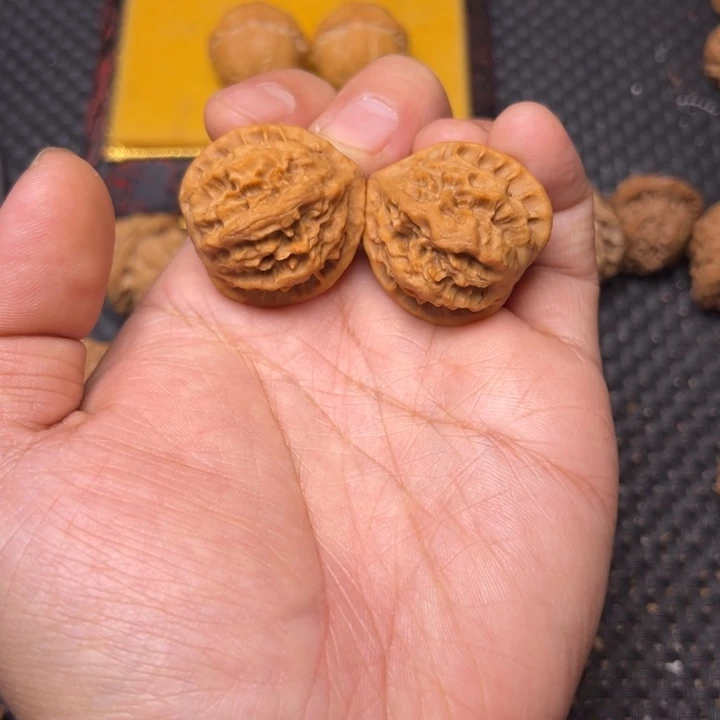 吊坠文玩核桃蝴蝶