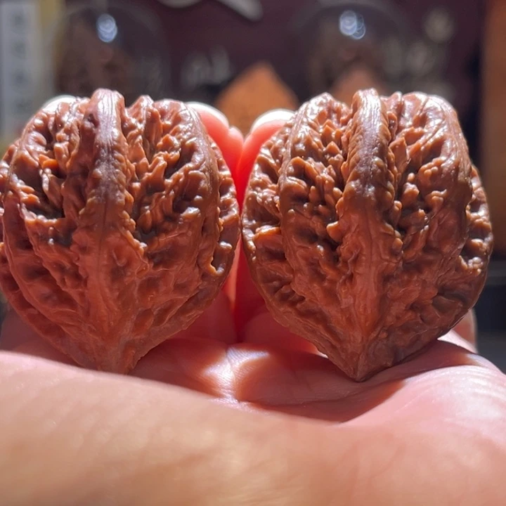 文玩核桃吊坠八棱小将军34