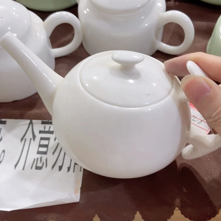 茶具微瑕，介意勿拍