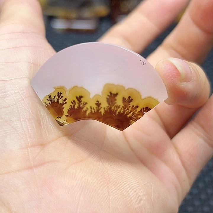 山***司玛瑙/玉髓未镶嵌珠宝半成品
