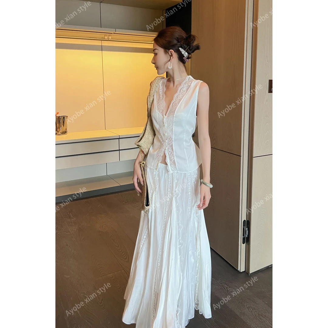 AYOBE小贤/水仙涟漪 法式温柔纯欲拼接蕾丝无袖上衣镂空时尚背心