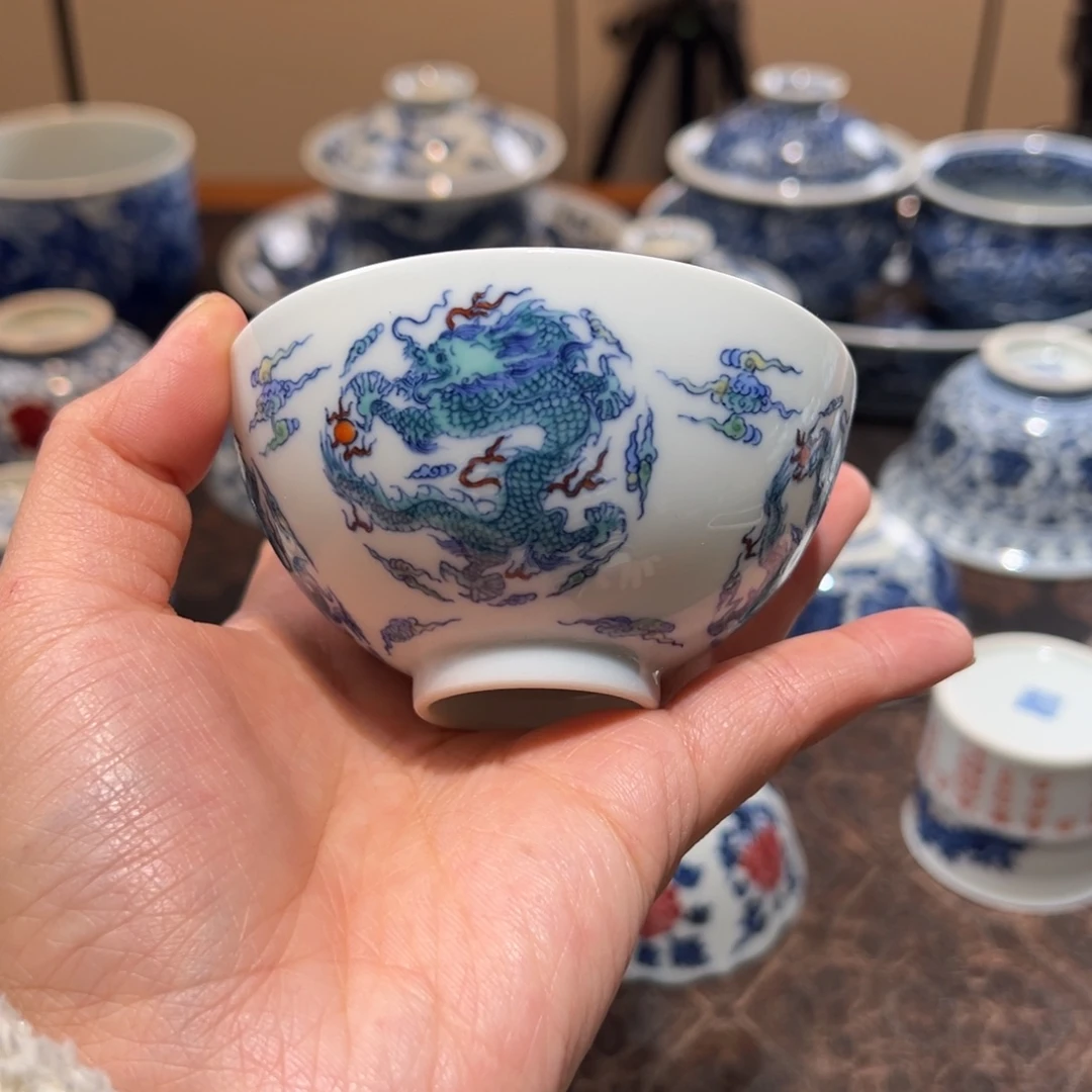 陶斗彩团龙阔口杯