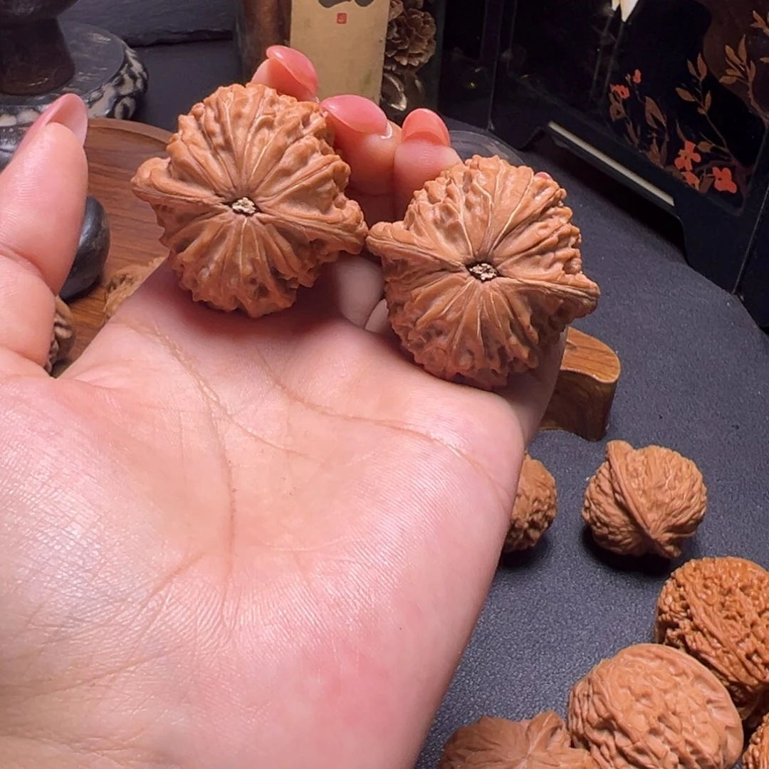 *****文玩核桃把件磨盘39+全品