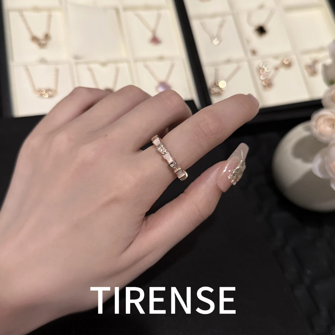 铜合金戒指 高定鱼骨轻奢大牌戒指