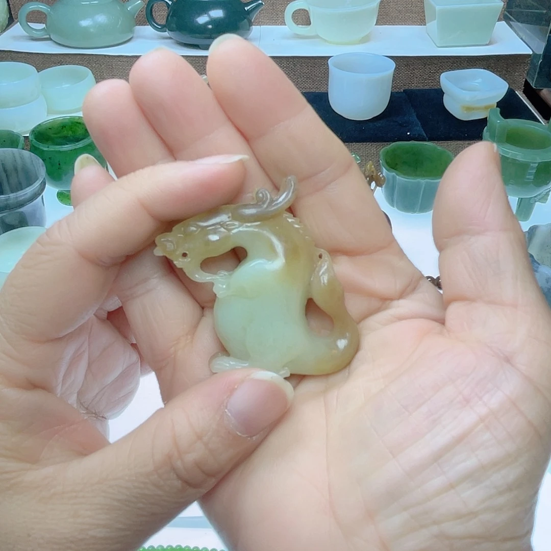 和田玉未镶嵌挂件