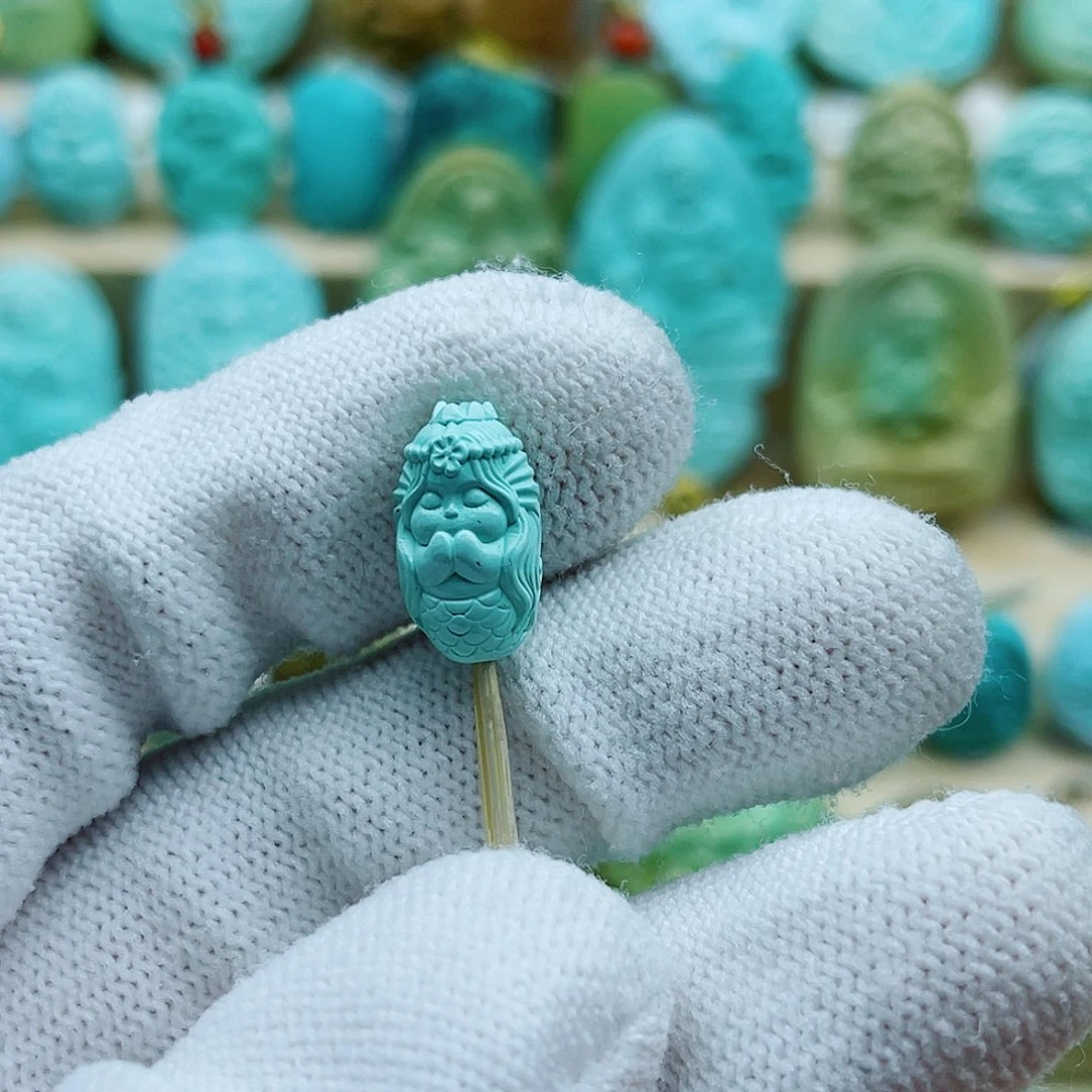 绿松石未镶嵌珠宝奇石