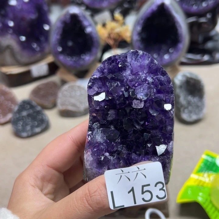未镶嵌大型摆件（非配饰）紫晶
